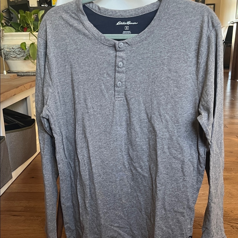 Eddie Bauer Heather Gray Long Sleeve Henley